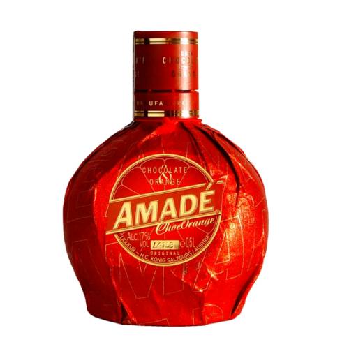 Amade ChocOrange is made with cocoa macerate and distillate of red oranges and cocoa.