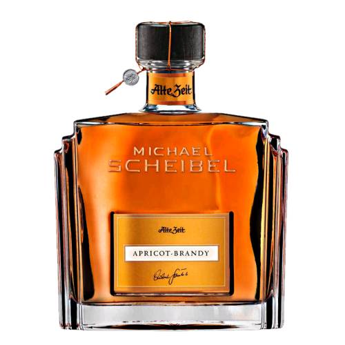 Scheibel alte zeit apricot brandy with light orange to brown color.