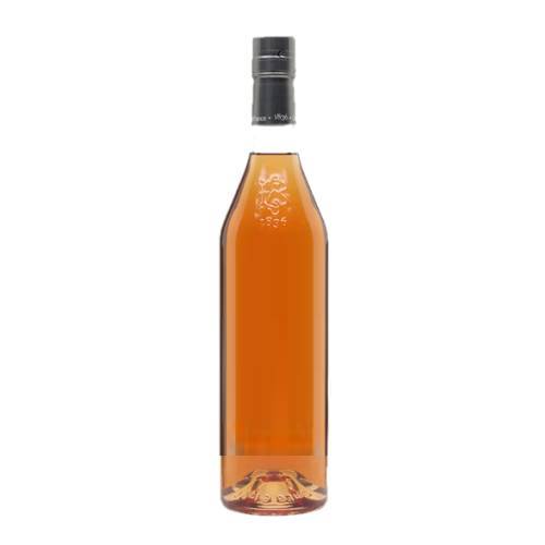Fig Liqueur fig liqueur made and flavoured with sun ripe figs with a rich color and full fig taste.
