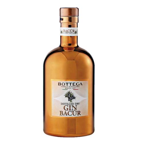 Bottega Gin Dry its unique character to the botanicals like Juniper berries sage leaves and lemon zest are left to macerate in a solution of water and double distillation.