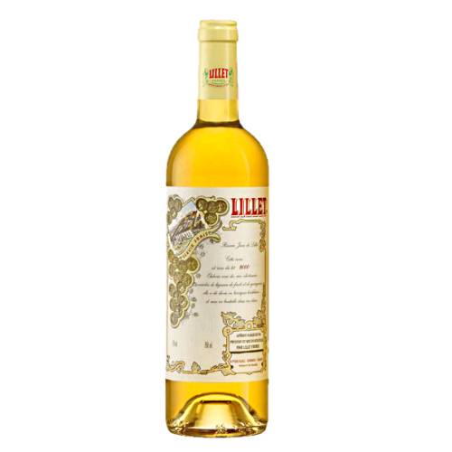 Blanc Lillet maturation in barrels over 12 months during which the wines aromatic finesse blooms.