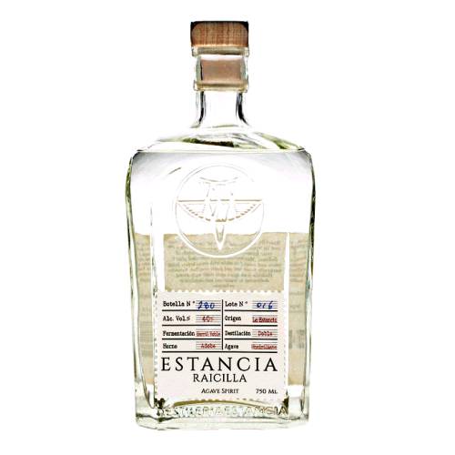 Estancia mezcal made gentle presence of smoke but what exudes on the nose is prominent florals and fresh fruits and with fresh citrus and dried pear to be specific.