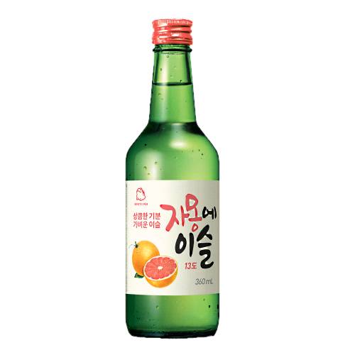 Hitejinro Chamisul grapefruit flavoured soju is becoming more popular. Jinro Grapefruit soju has an easy to drink 13 percent alcohol content with a pleasing grapefruit flavour.